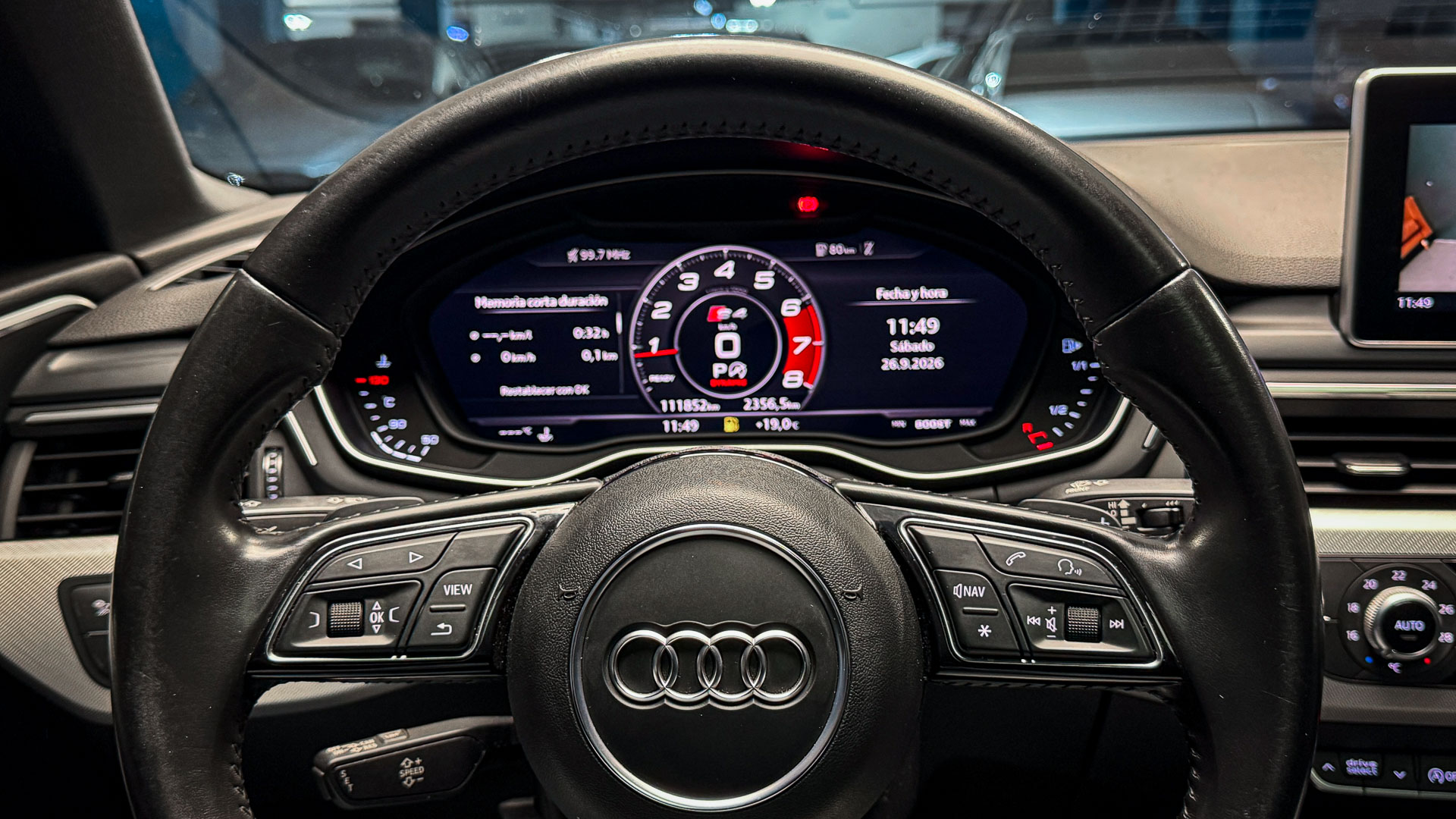 Audi A4 — foto 7 de 28