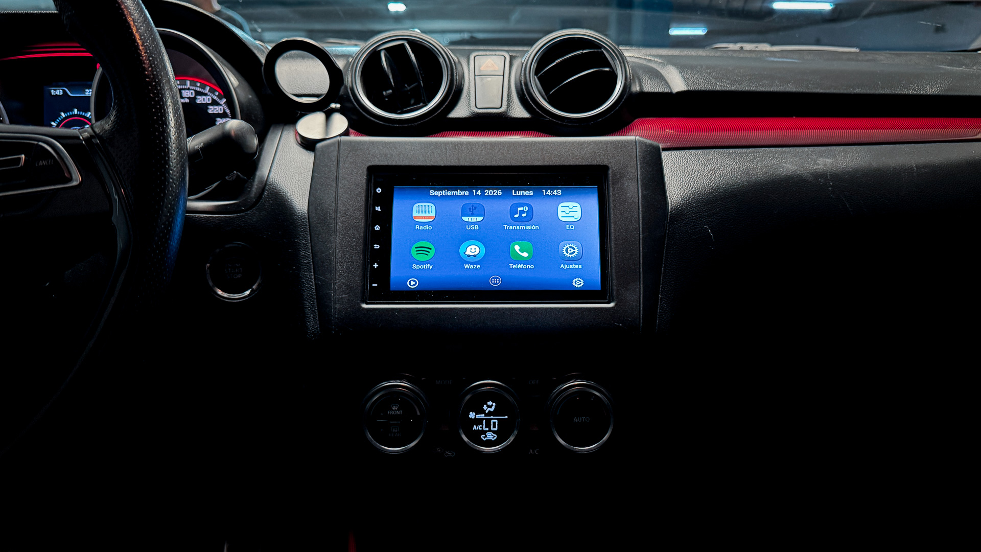 Suzuki Swift — foto 16 de 28