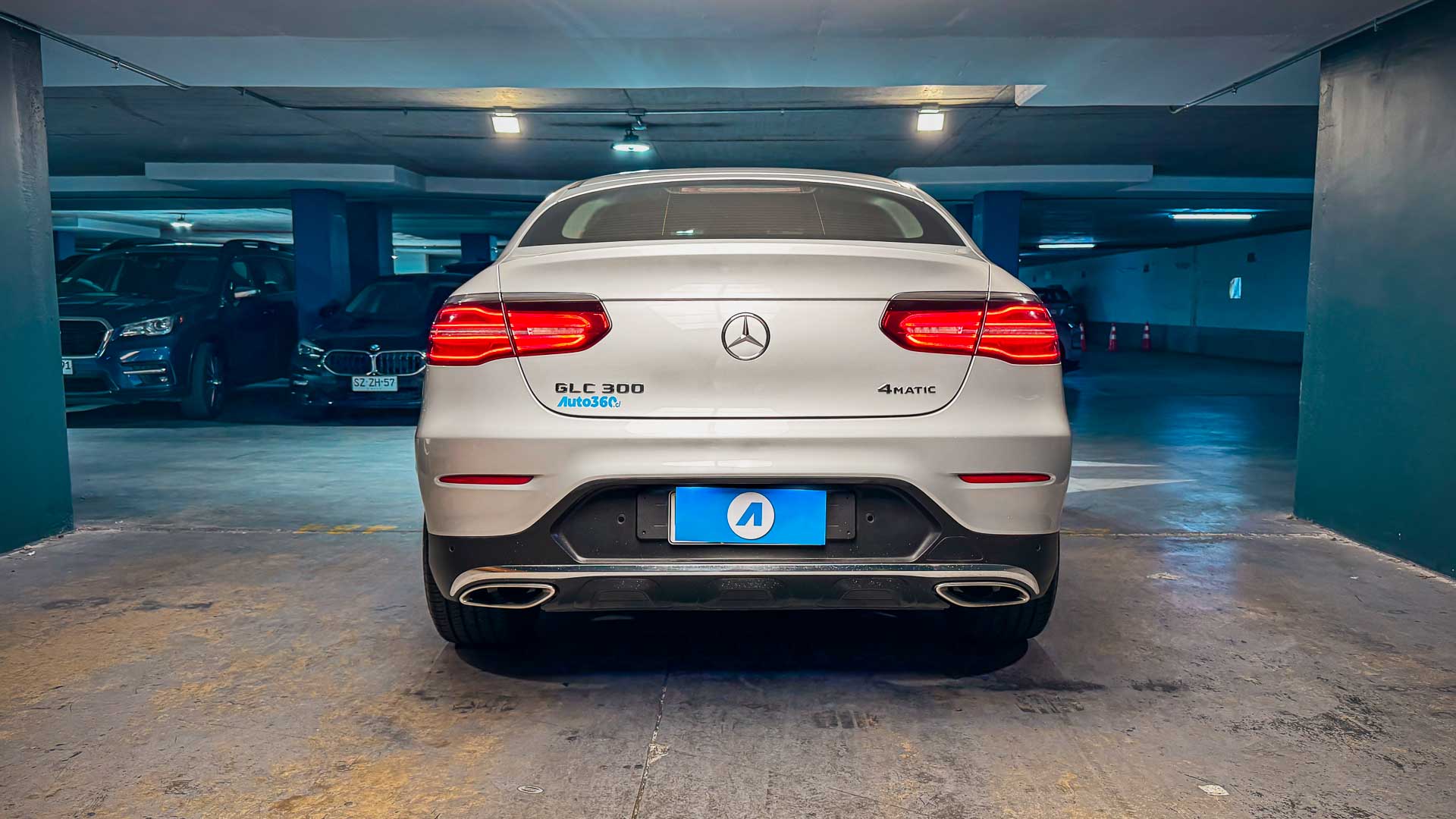 Mercedes-Benz Glc300 — foto 3 de 30