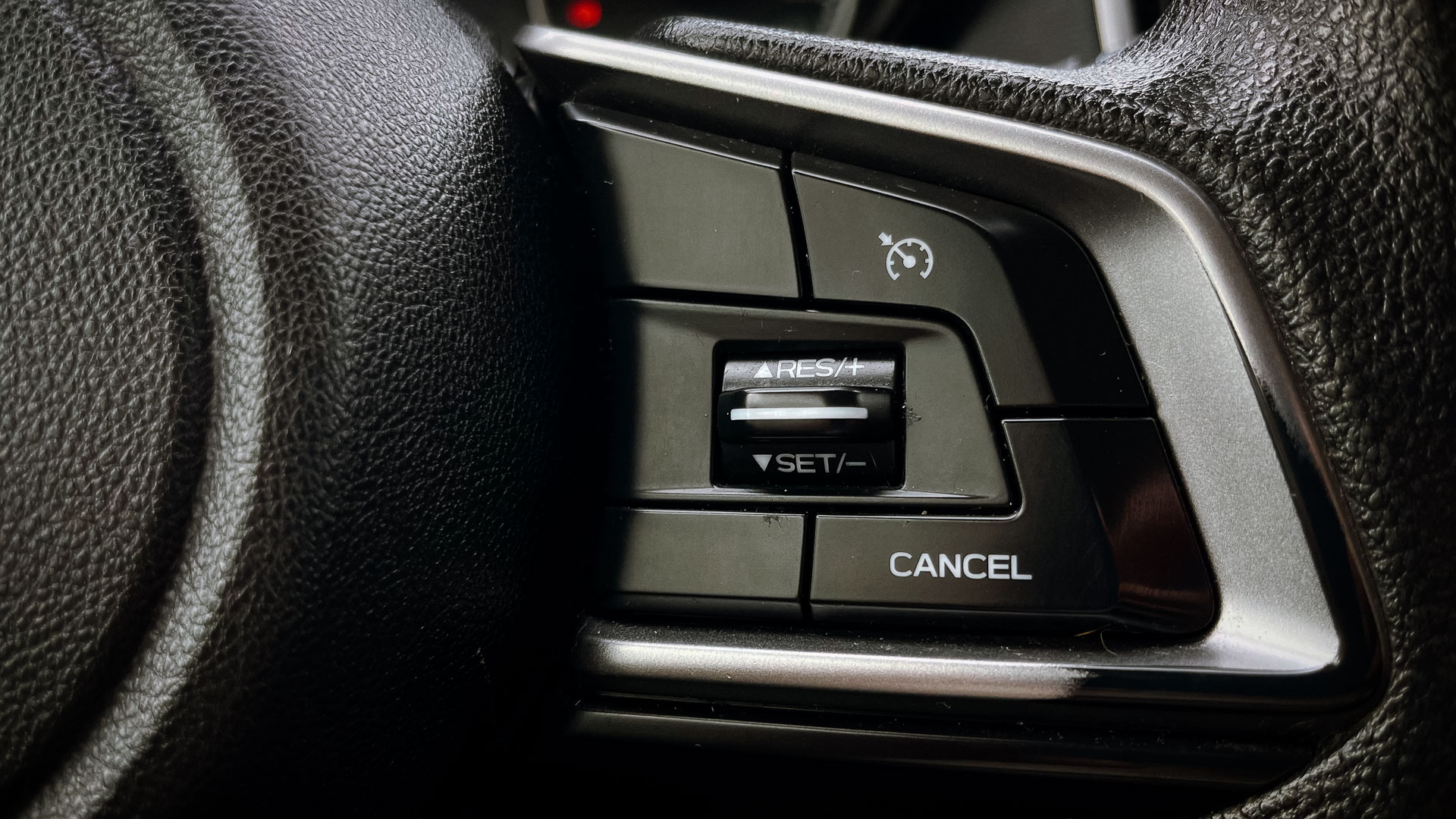 Subaru Forester — foto 10 de 23