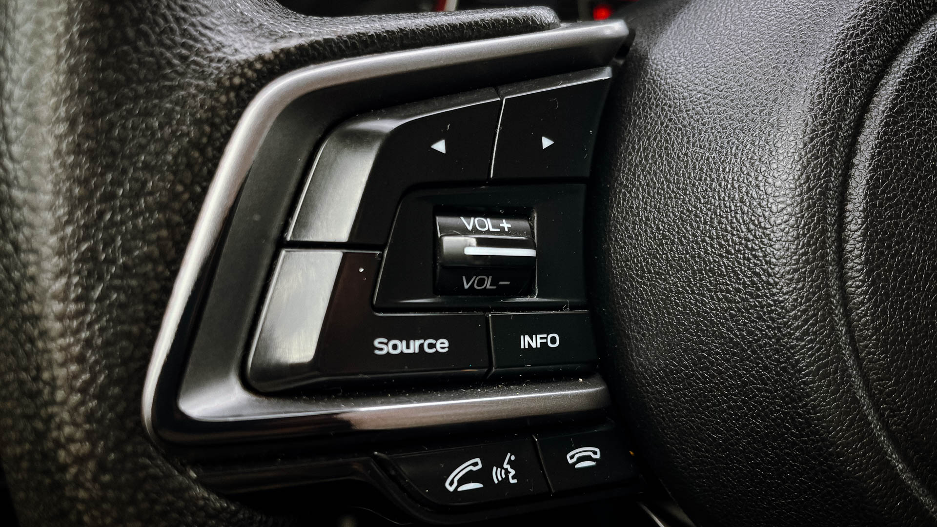 Subaru Forester — foto 9 de 23