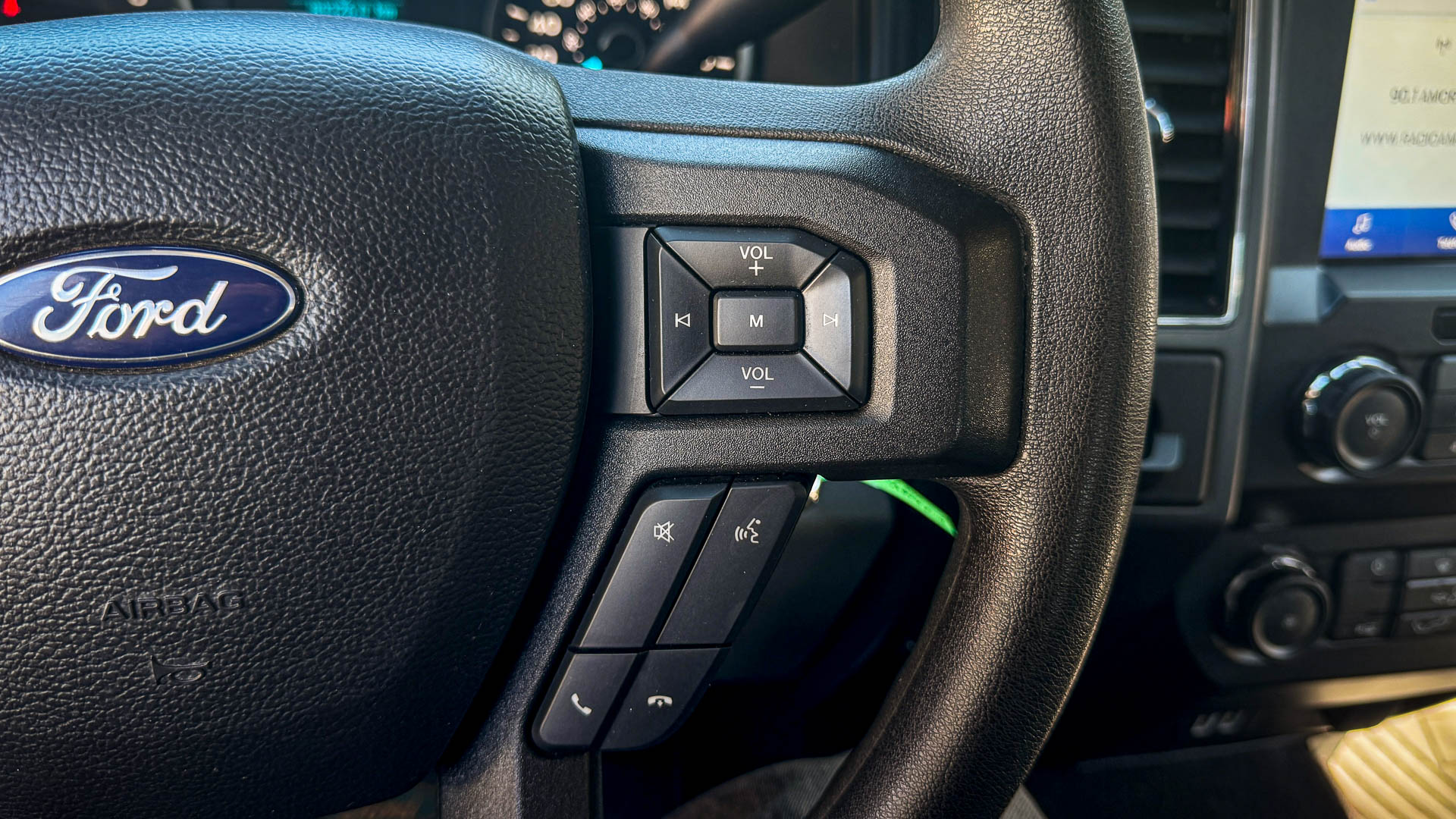Ford F-150 — foto 11 de 25