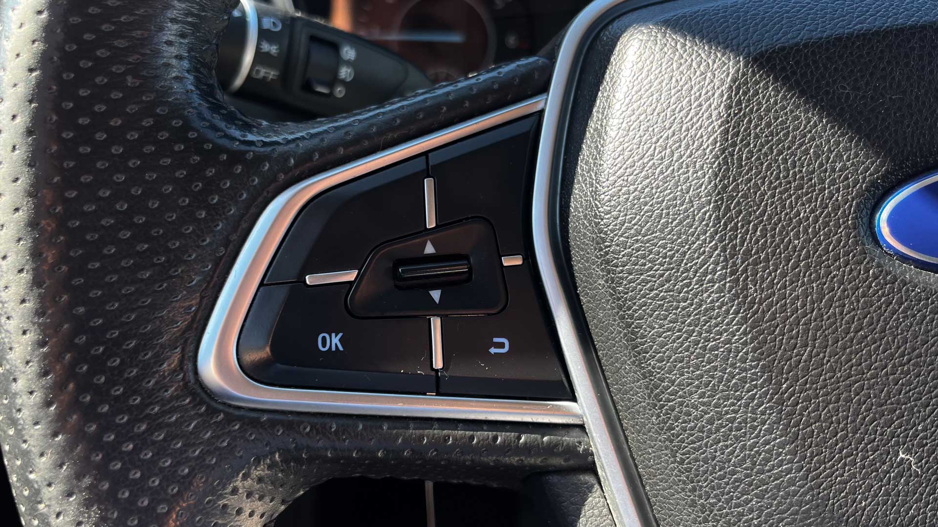 Ford Territory — foto 9 de 23