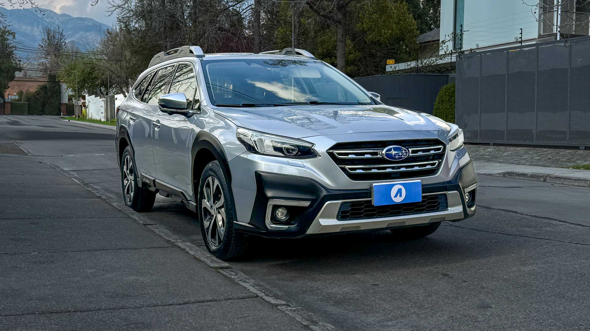 Subaru Outback — foto 5 de 28