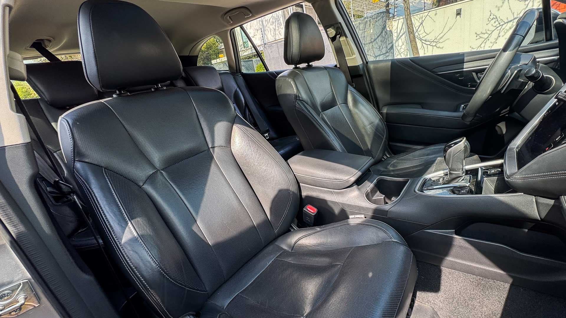 Subaru Outback — foto 23 de 28