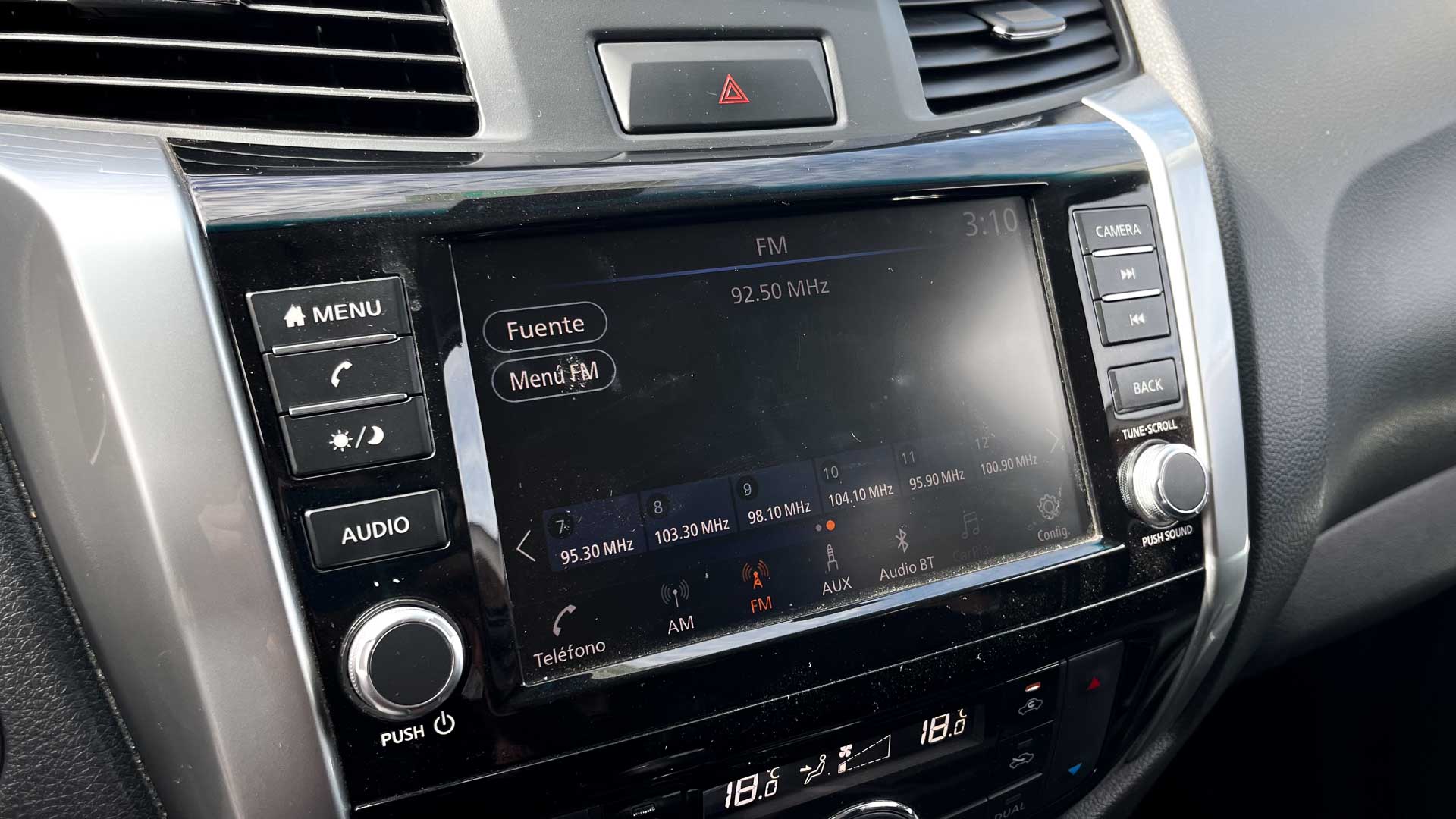 Nissan Navara — foto 16 de 24