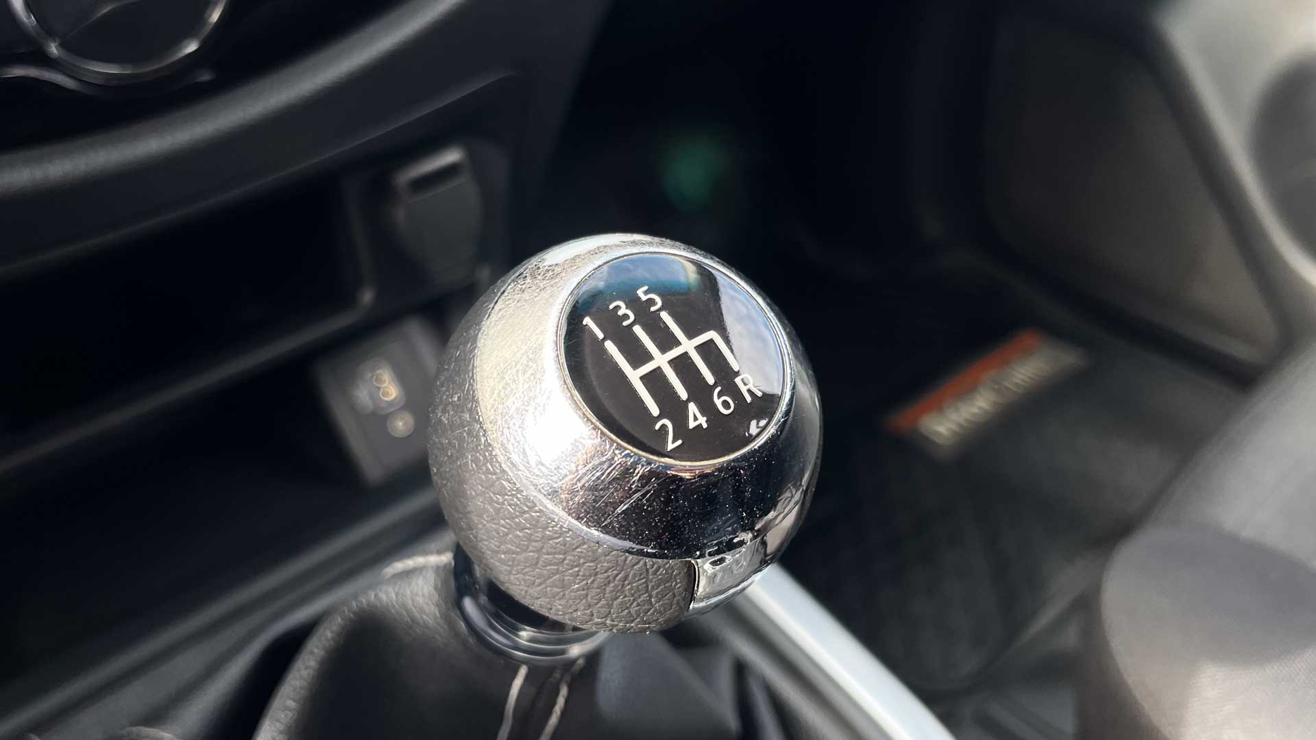 Nissan Navara — foto 19 de 24