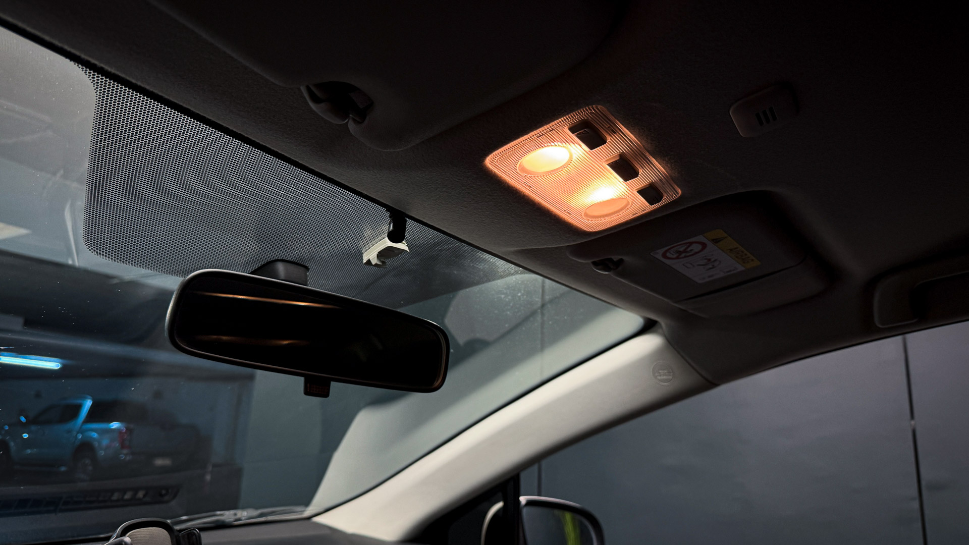 Toyota Prius C — foto 21 de 27