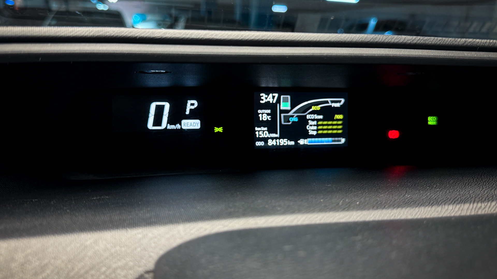 Toyota Prius C — foto 8 de 27