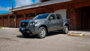 NISSAN NAVARA 2023