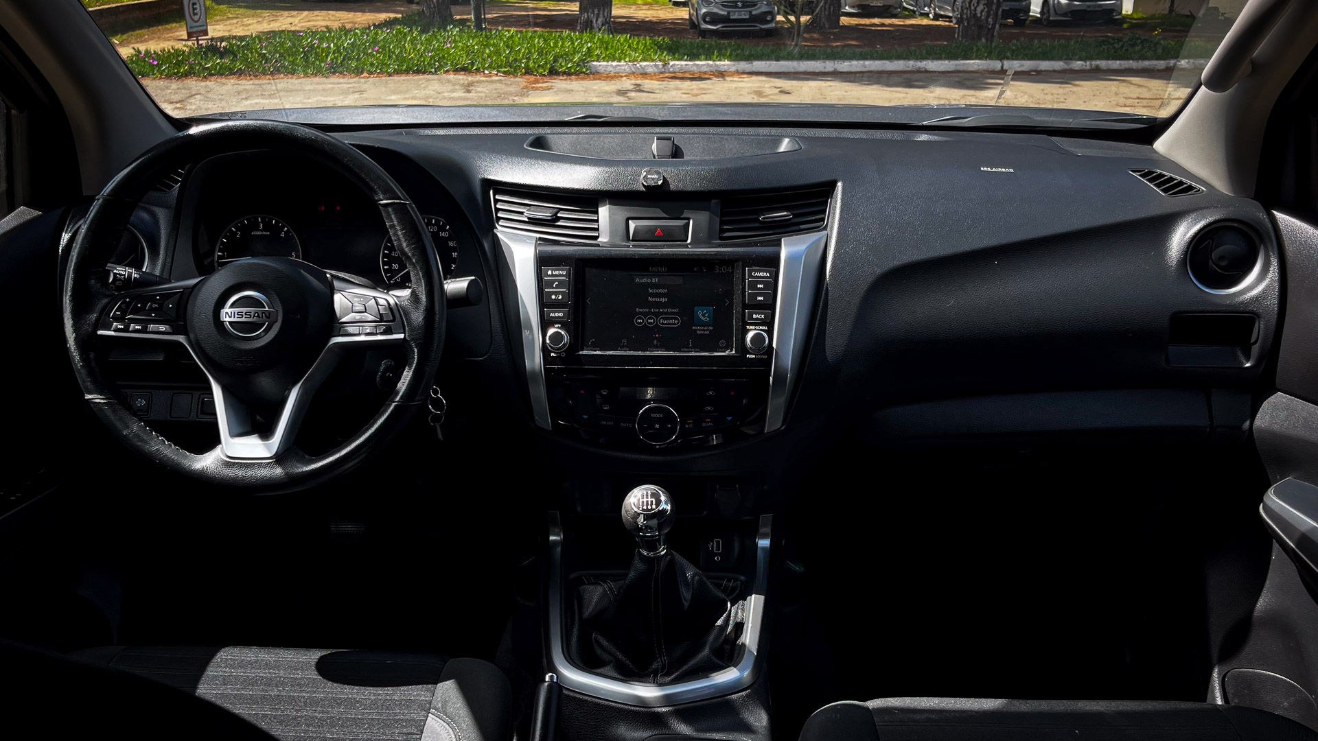 Nissan Navara — foto 14 de 20