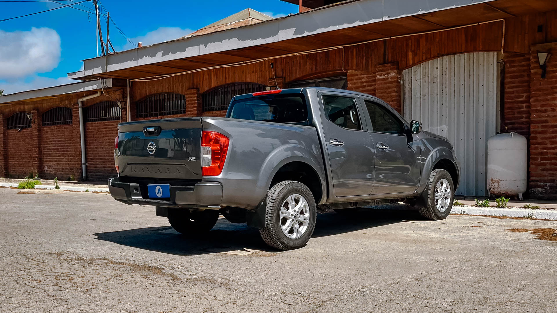 Nissan Navara — foto 4 de 20