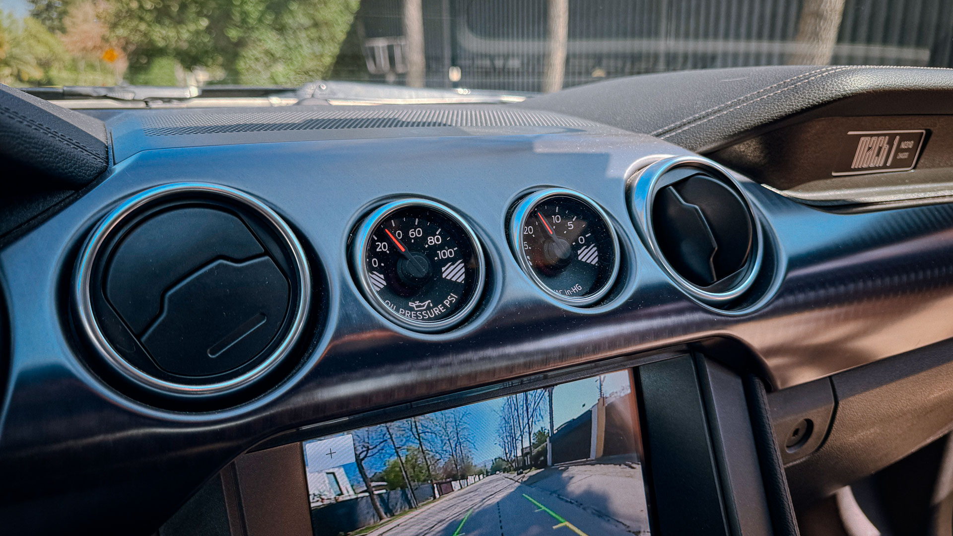 Ford Mustang — foto 16 de 27
