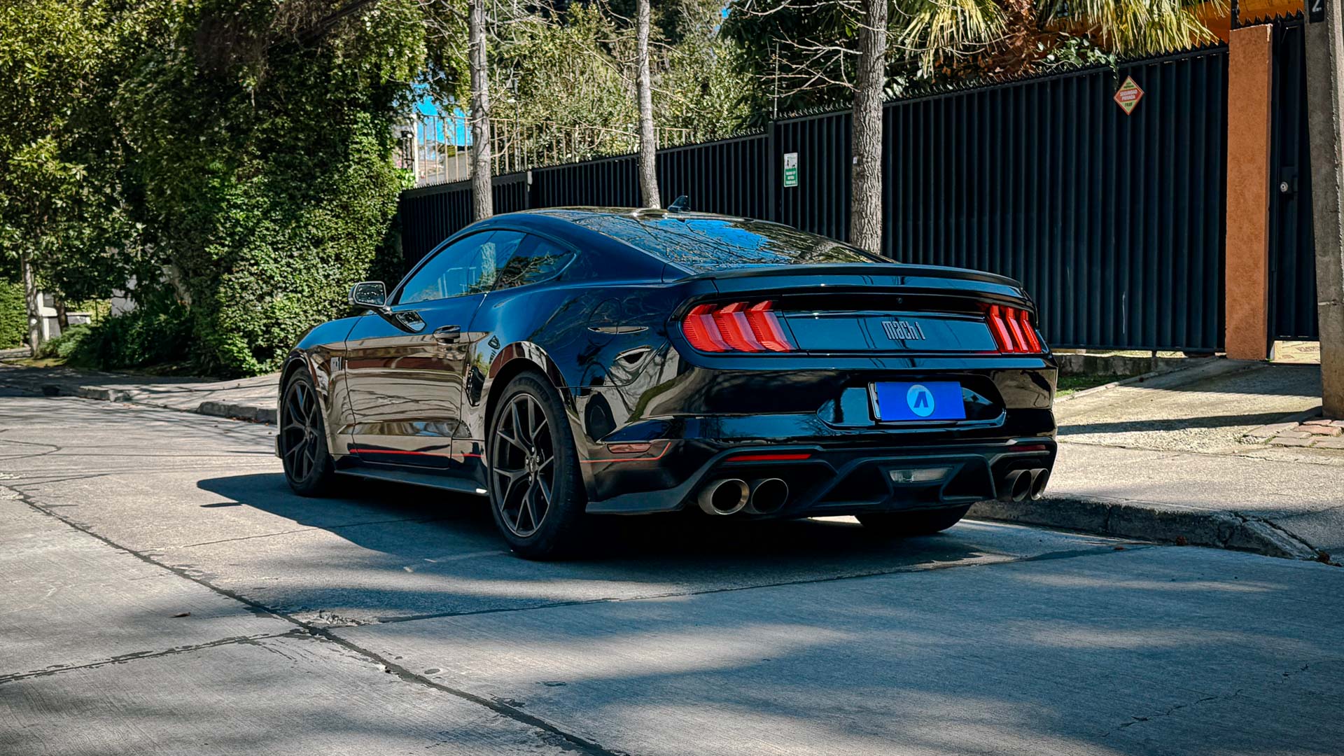 Ford Mustang — foto 2 de 27