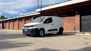 PEUGEOT PARTNER 2023