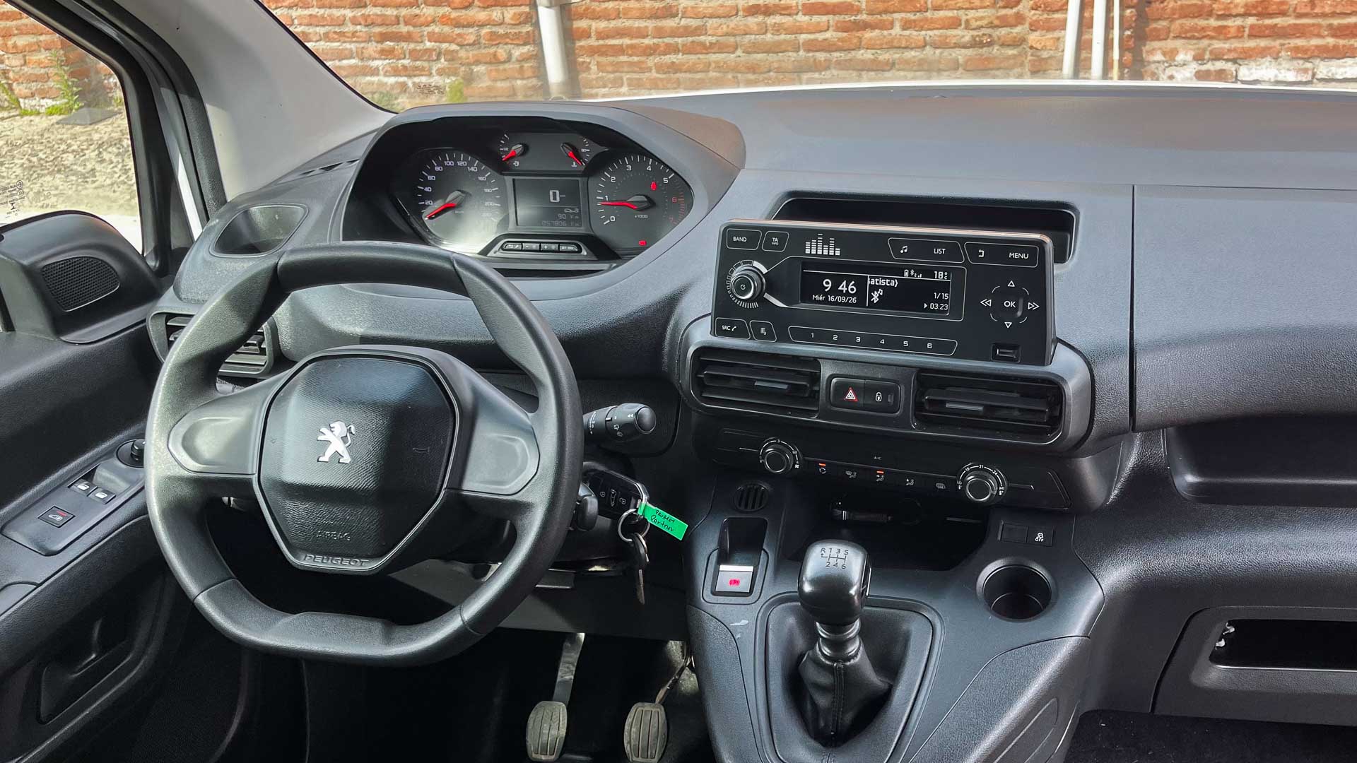 Peugeot Partner — foto 11 de 20