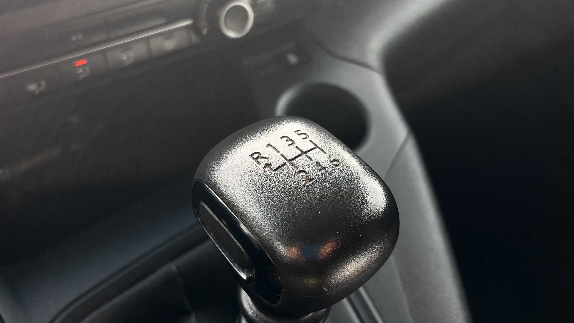 Peugeot Partner — foto 16 de 20