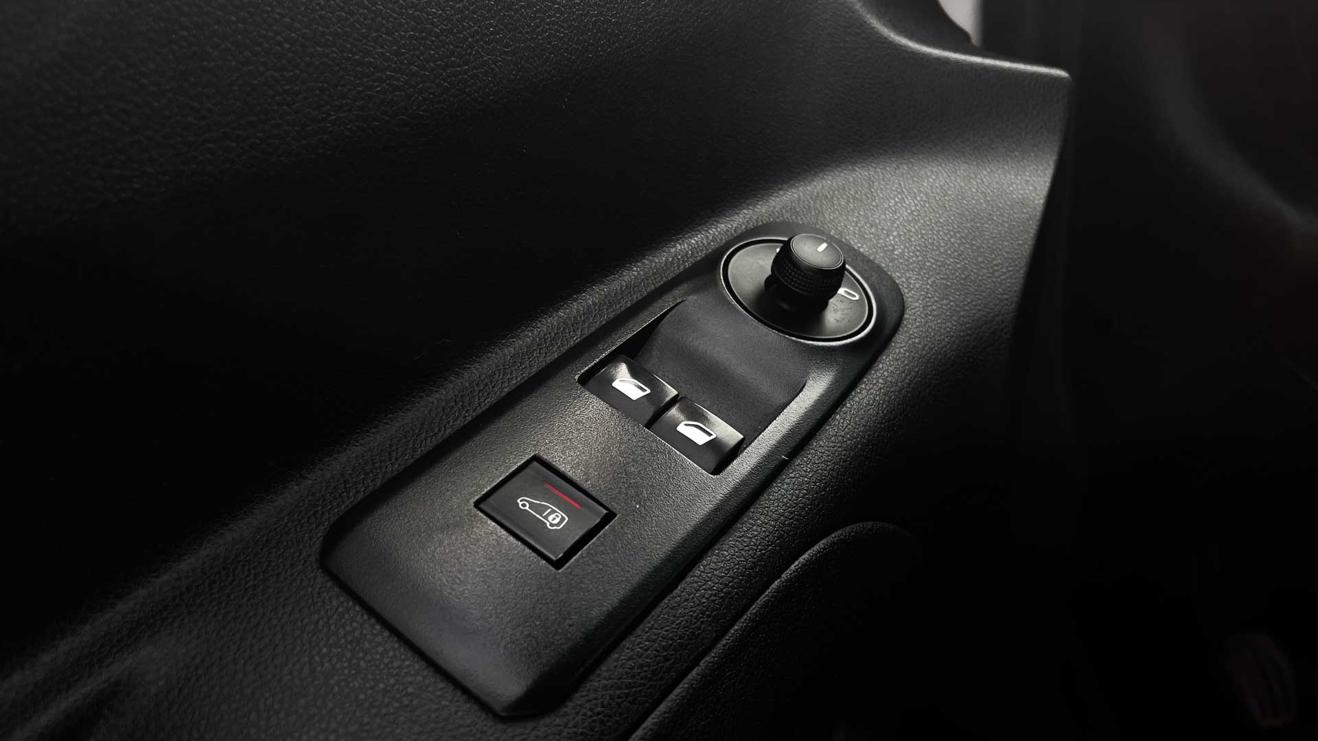 Peugeot Partner — foto 19 de 20