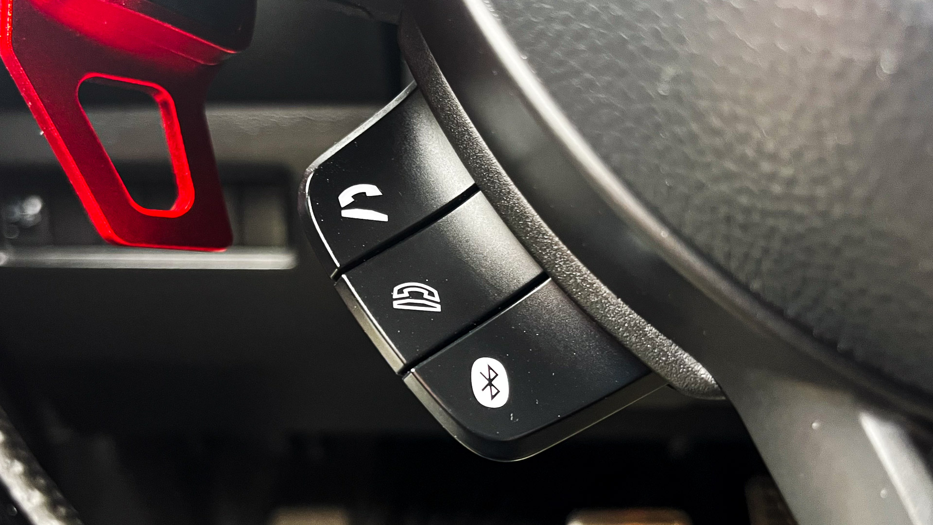 Suzuki Swift — foto 10 de 24