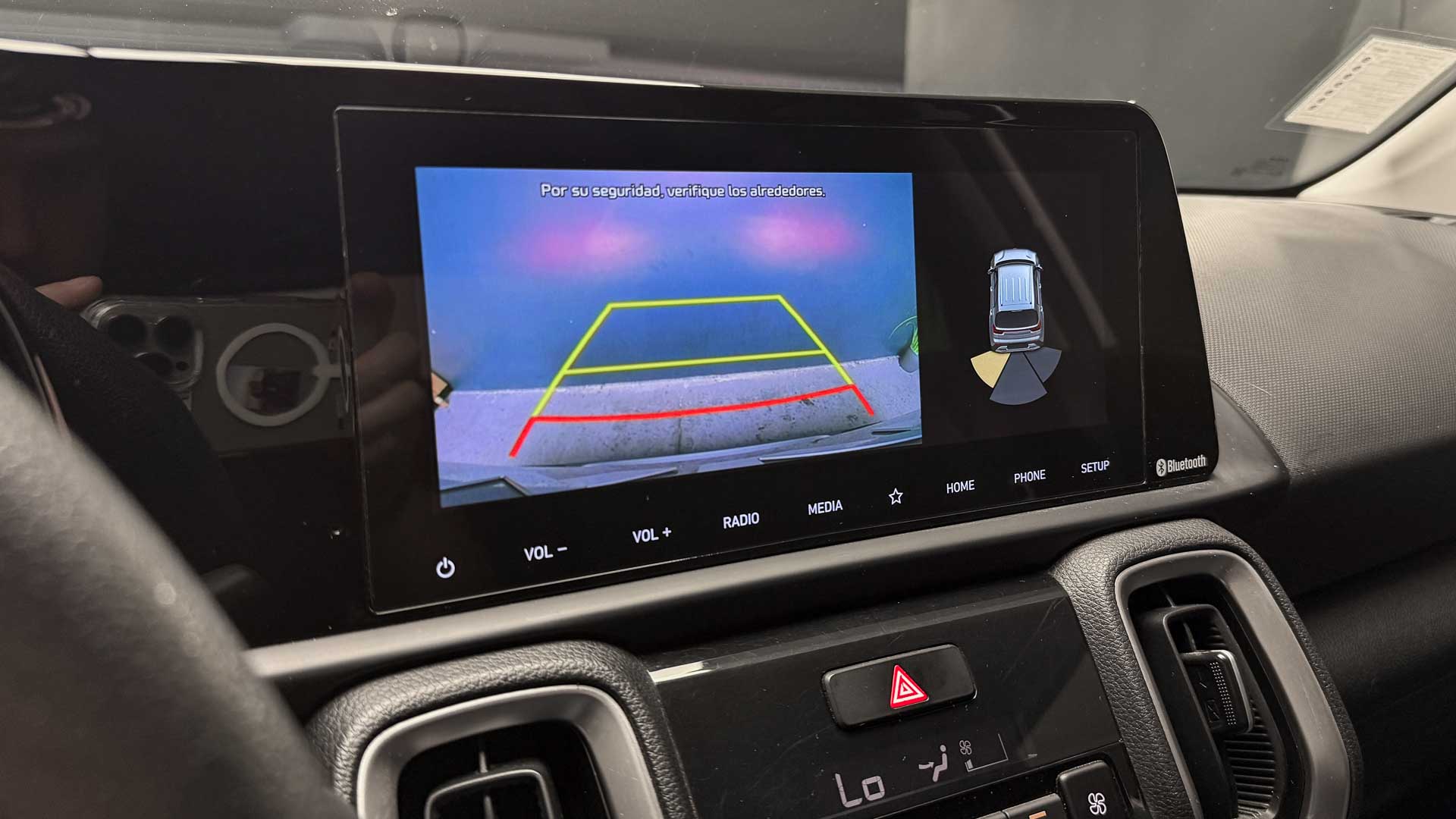 KIA Sonet — foto 16 de 25