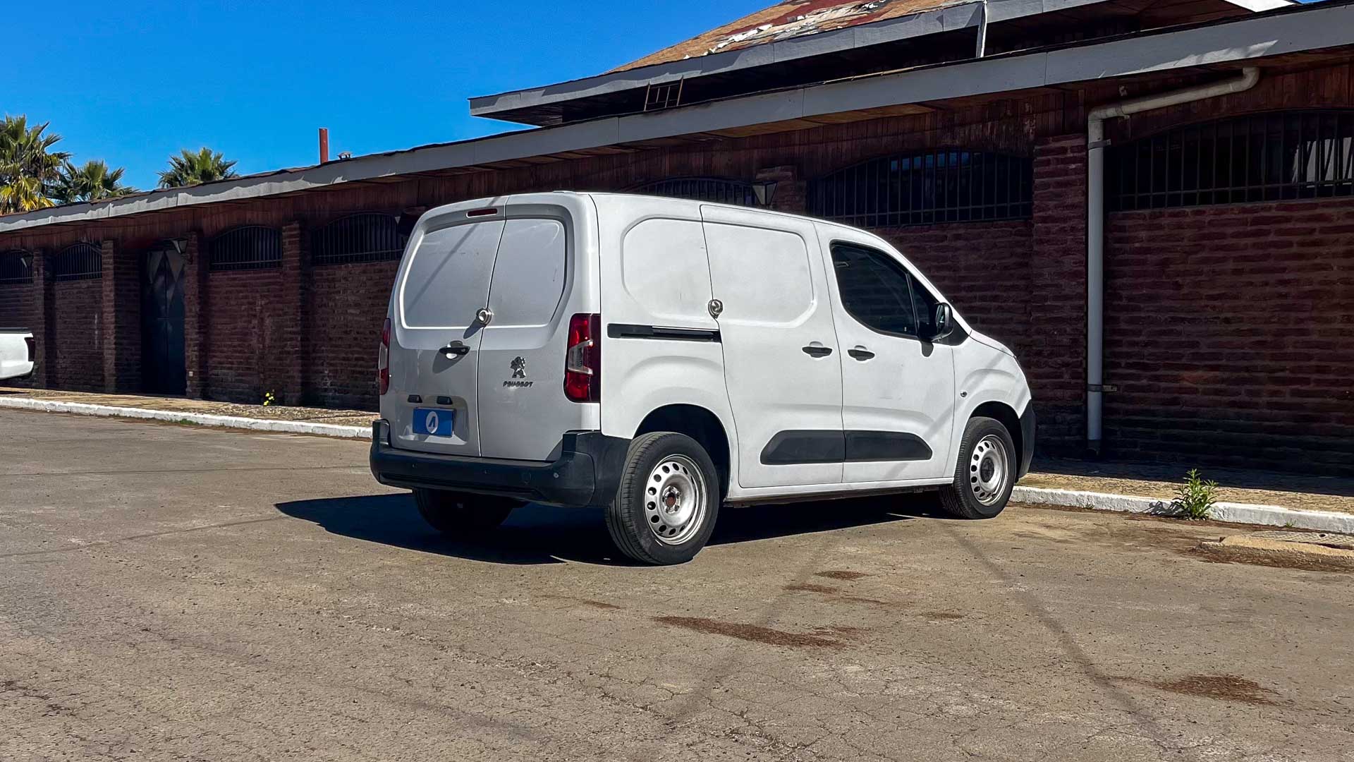 Peugeot Partner — foto 4 de 21