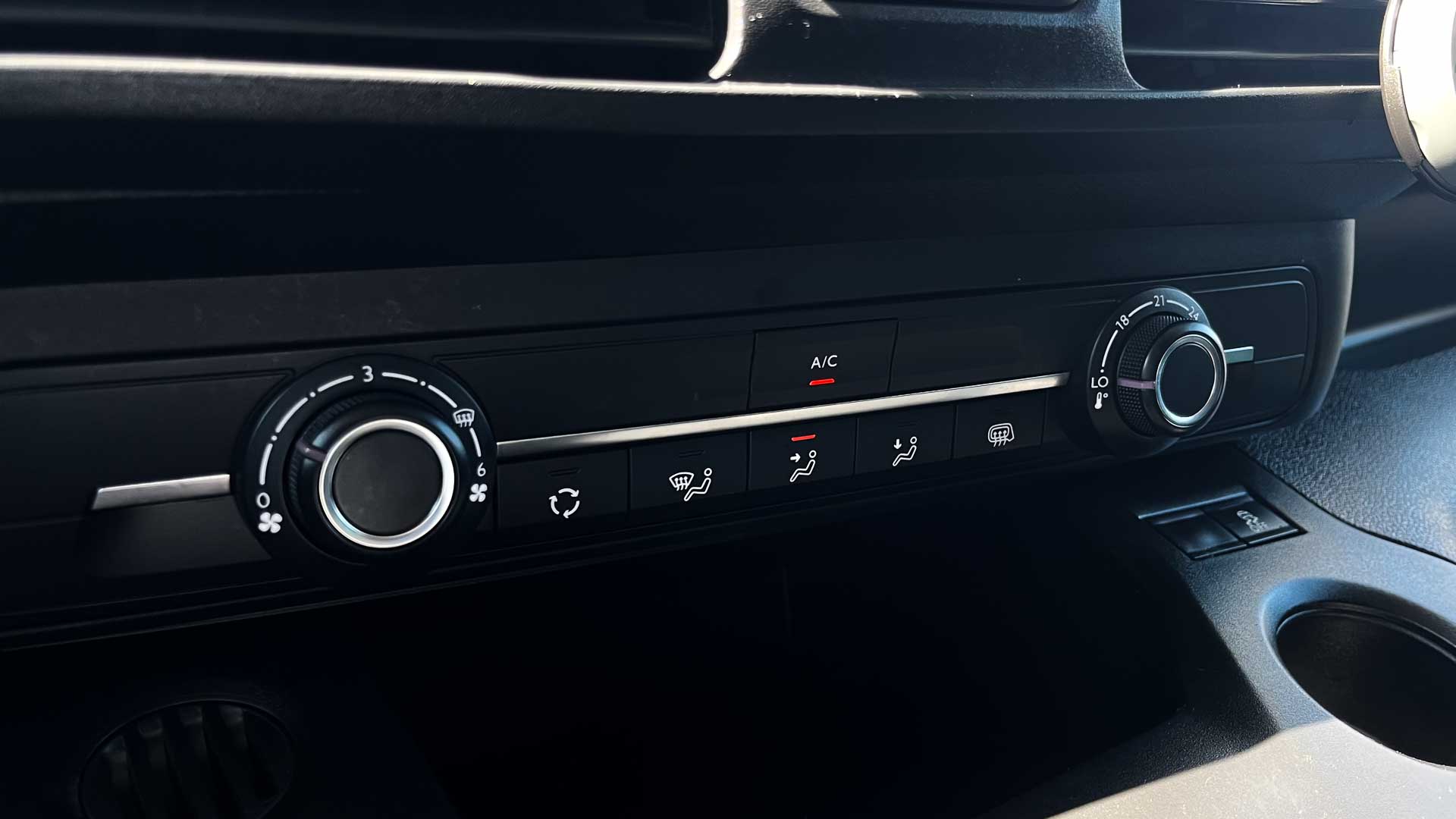 Peugeot Partner — foto 15 de 21