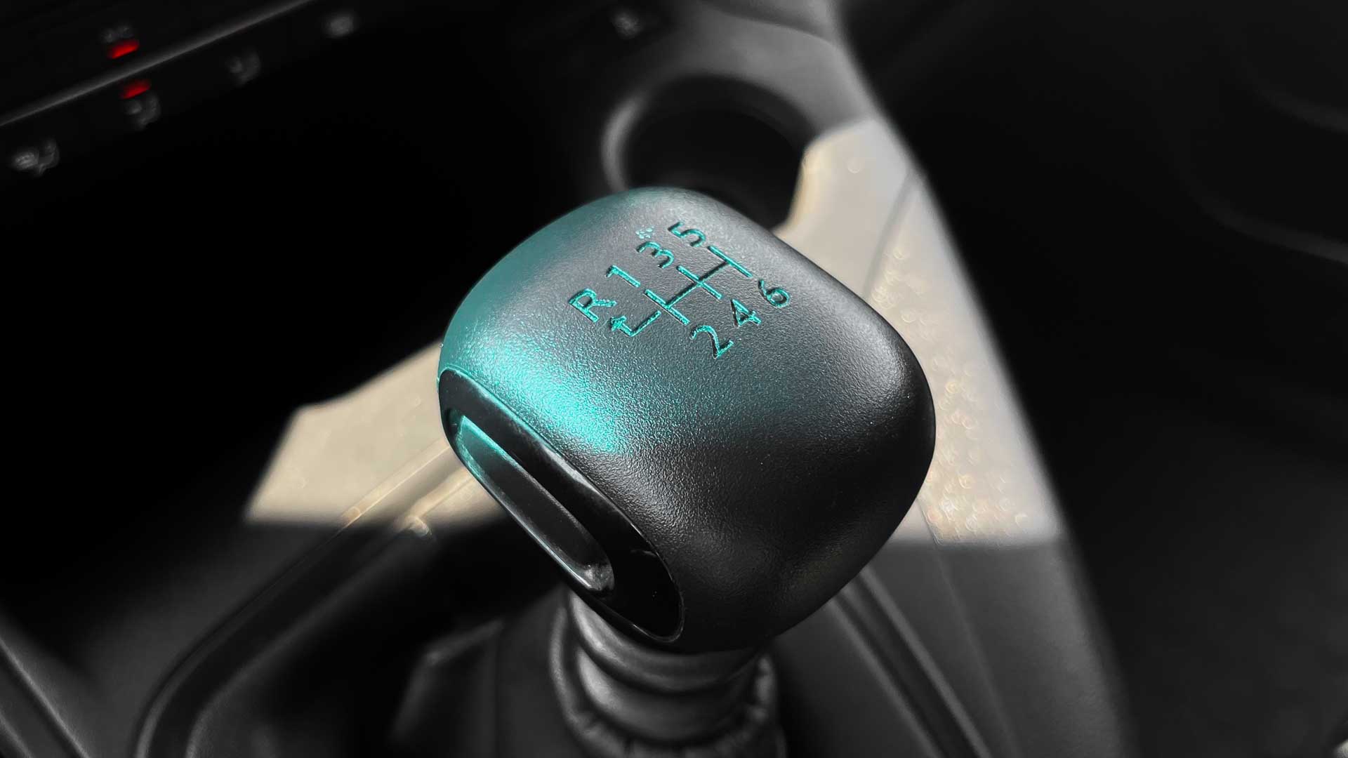 Peugeot Partner — foto 16 de 21
