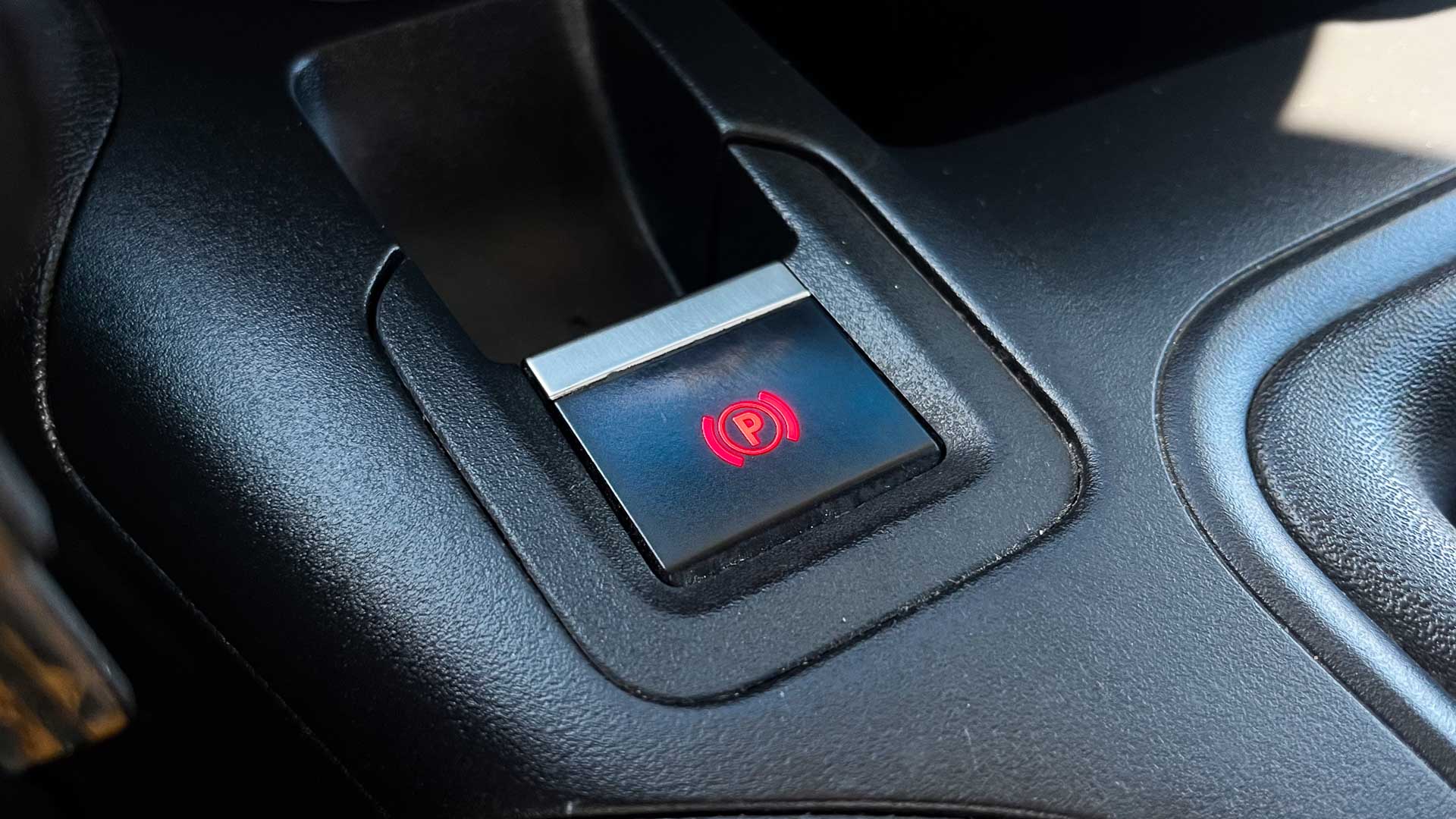 Peugeot Partner — foto 17 de 21
