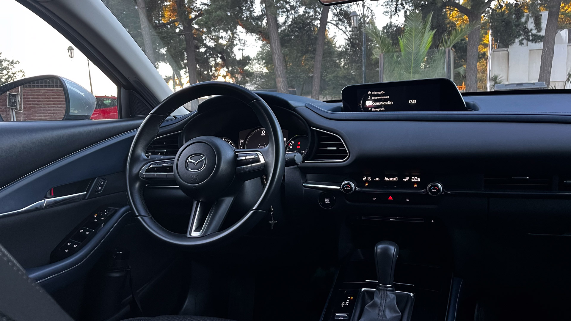 Mazda CX-30 — foto 12 de 24