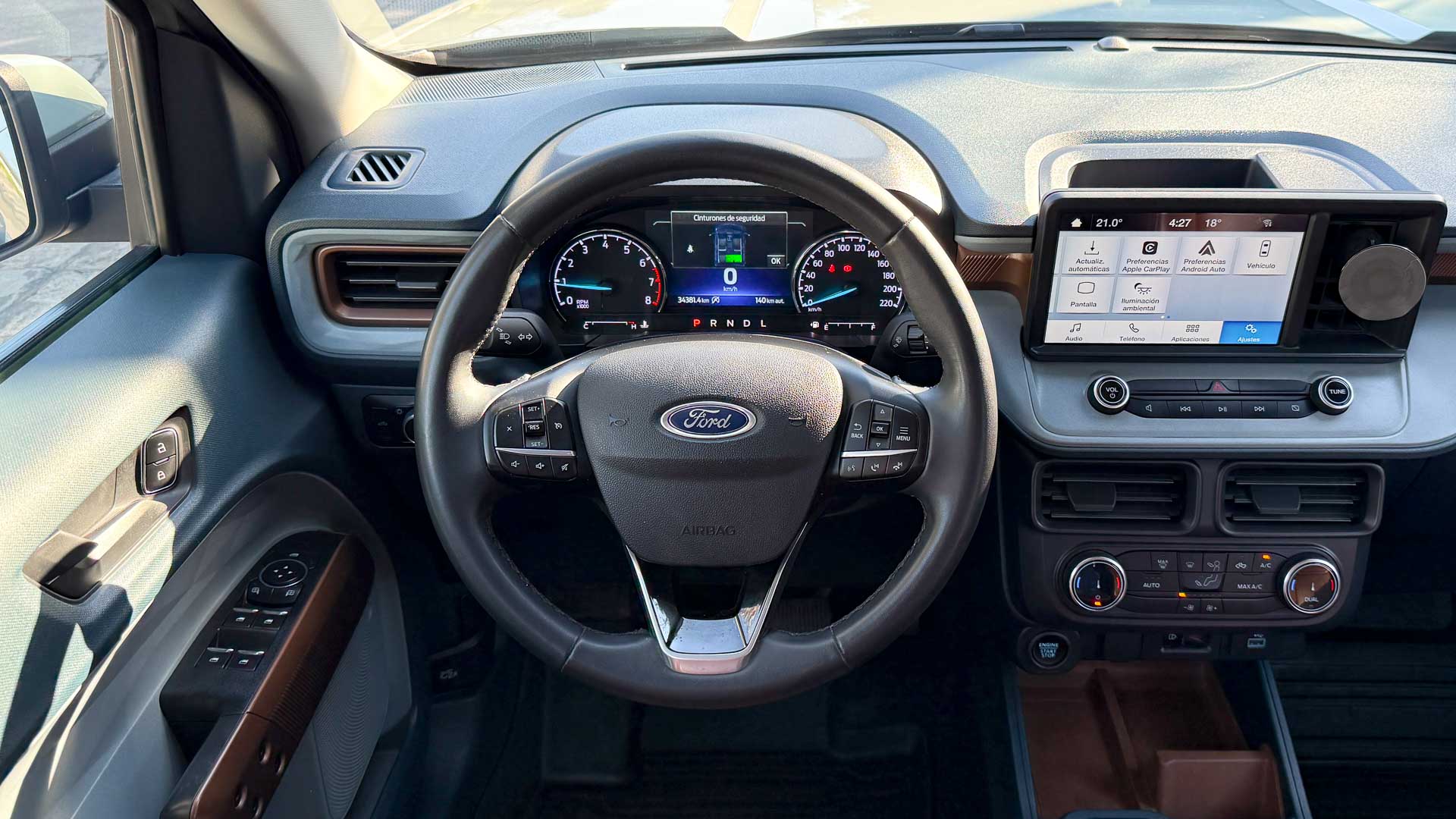 Ford Maverick — foto 13 de 28