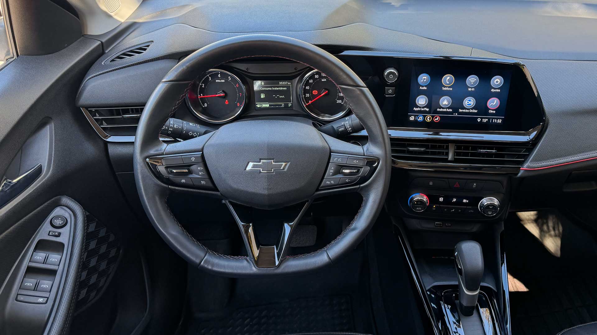 Chevrolet Montana — foto 13 de 28