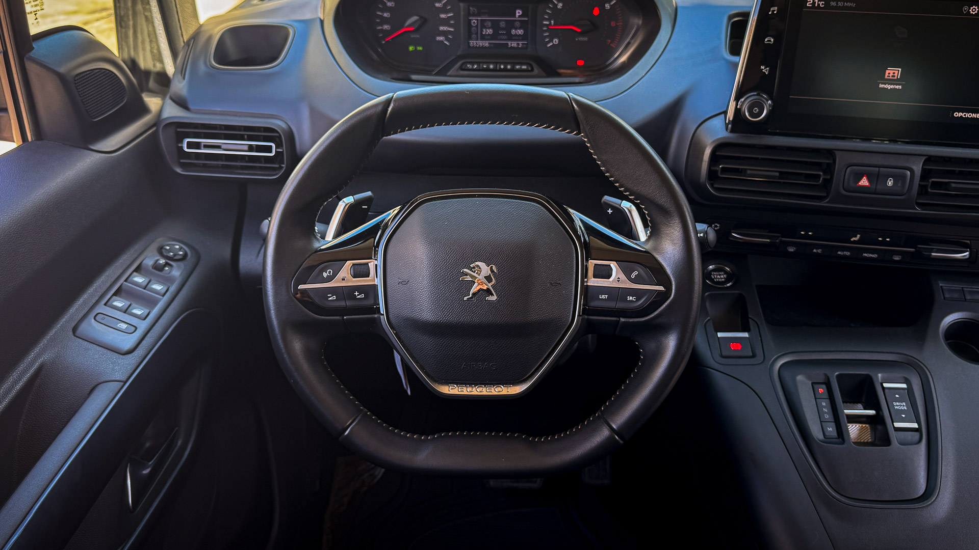 Peugeot Rifter — foto 12 de 29