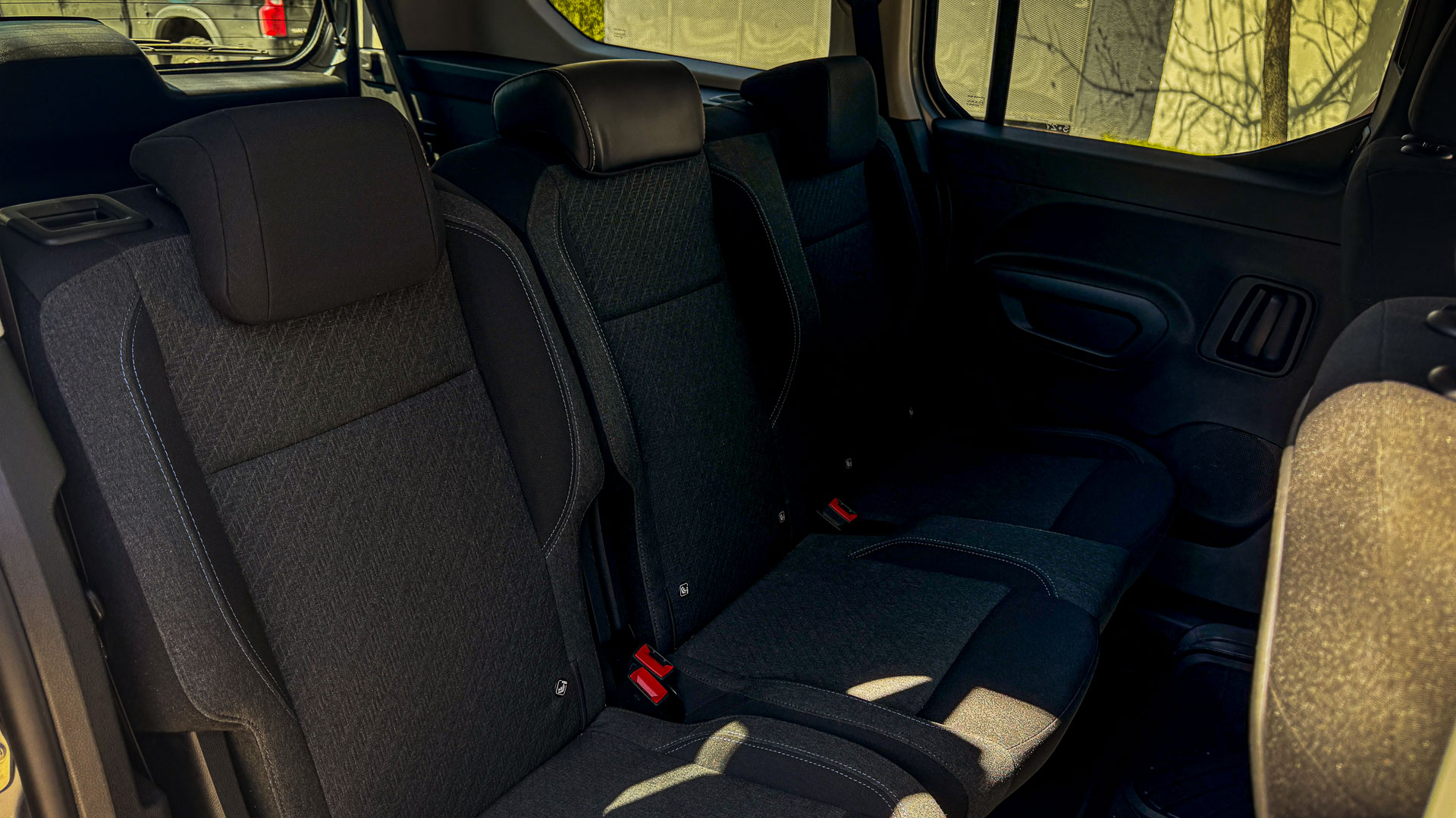 Peugeot Rifter — foto 23 de 29