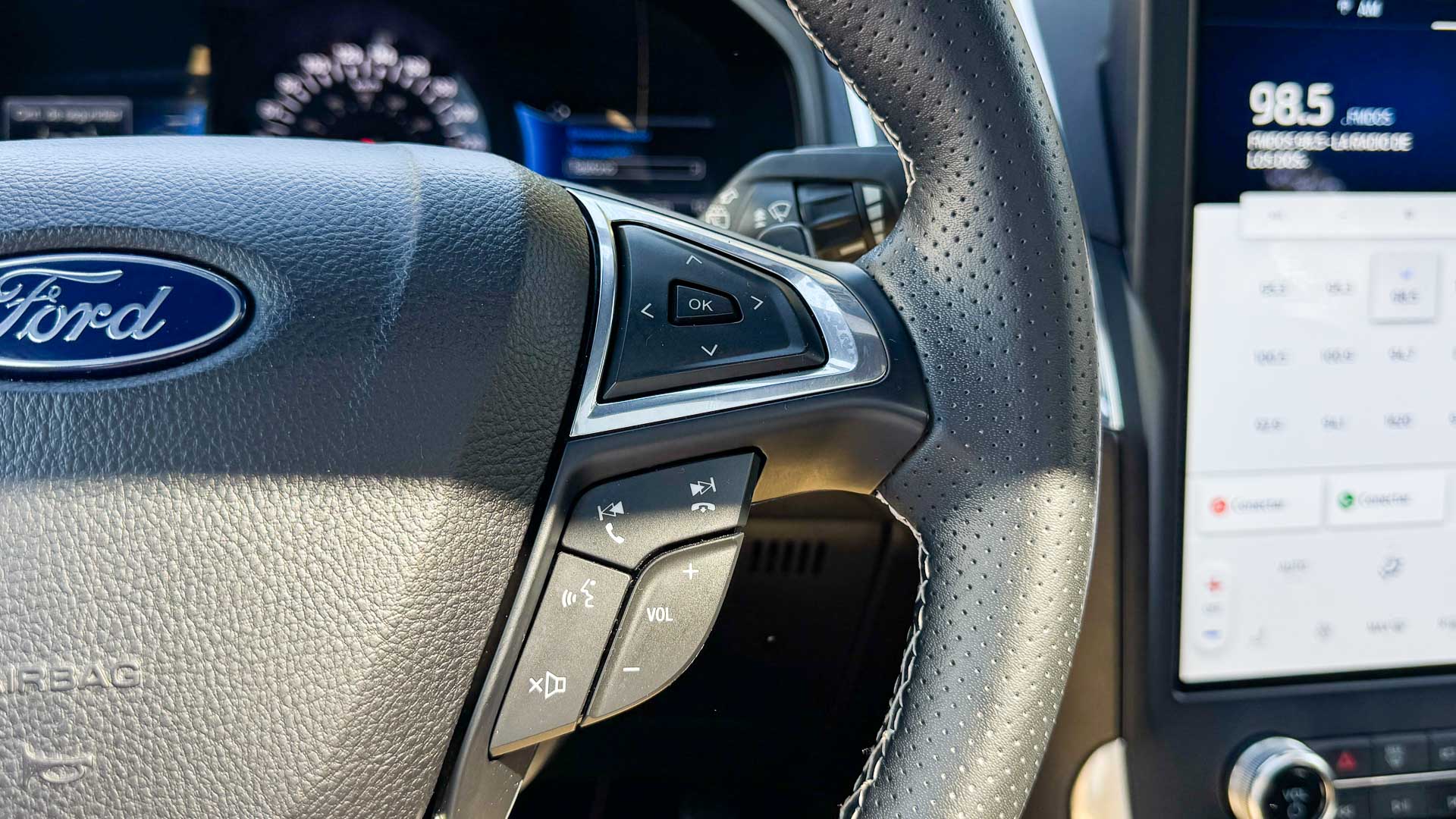 Ford Edge St — foto 10 de 32