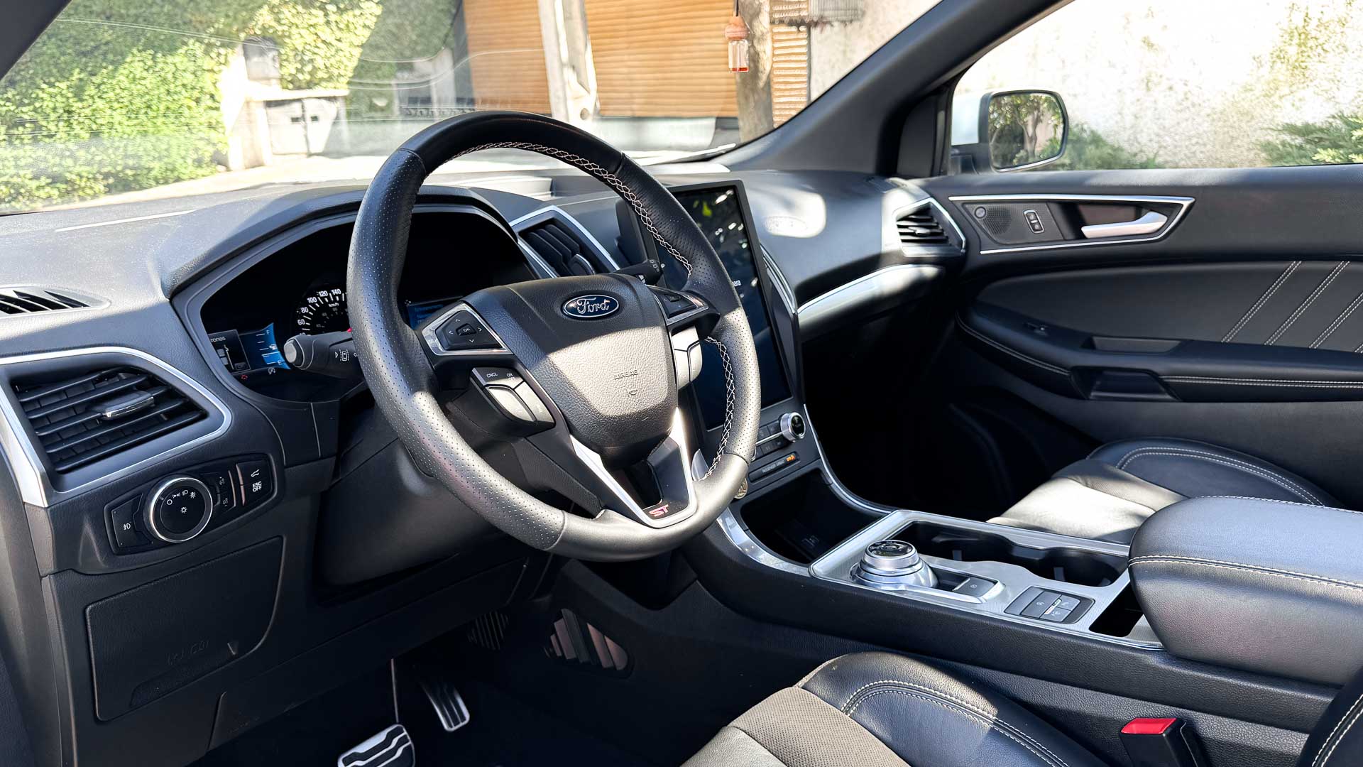 Ford Edge St — foto 11 de 32