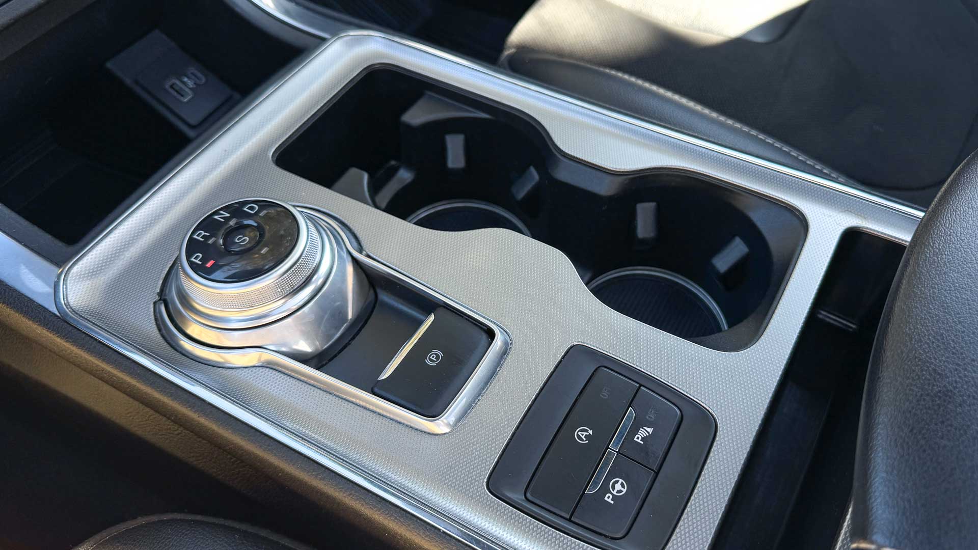 Ford Edge St — foto 19 de 32