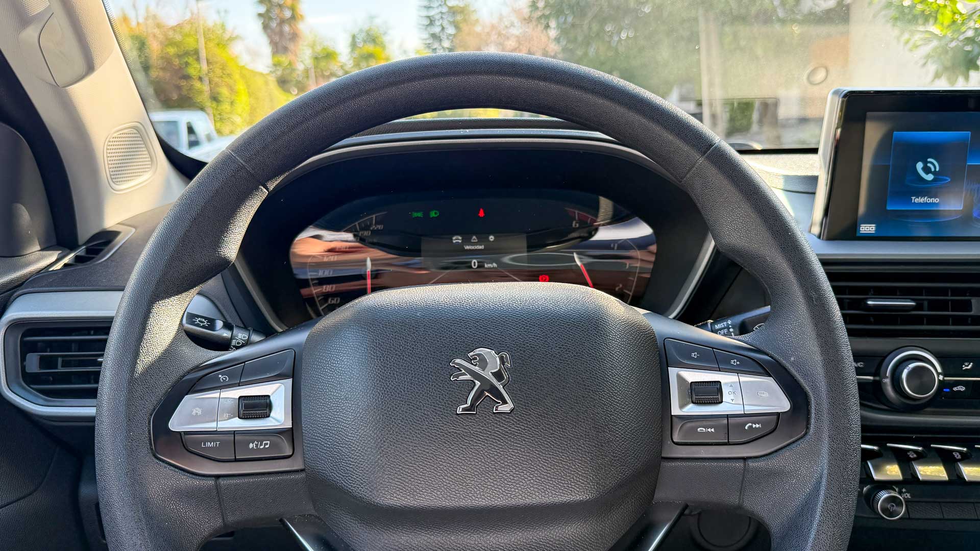 Peugeot Landtrek — foto 9 de 28