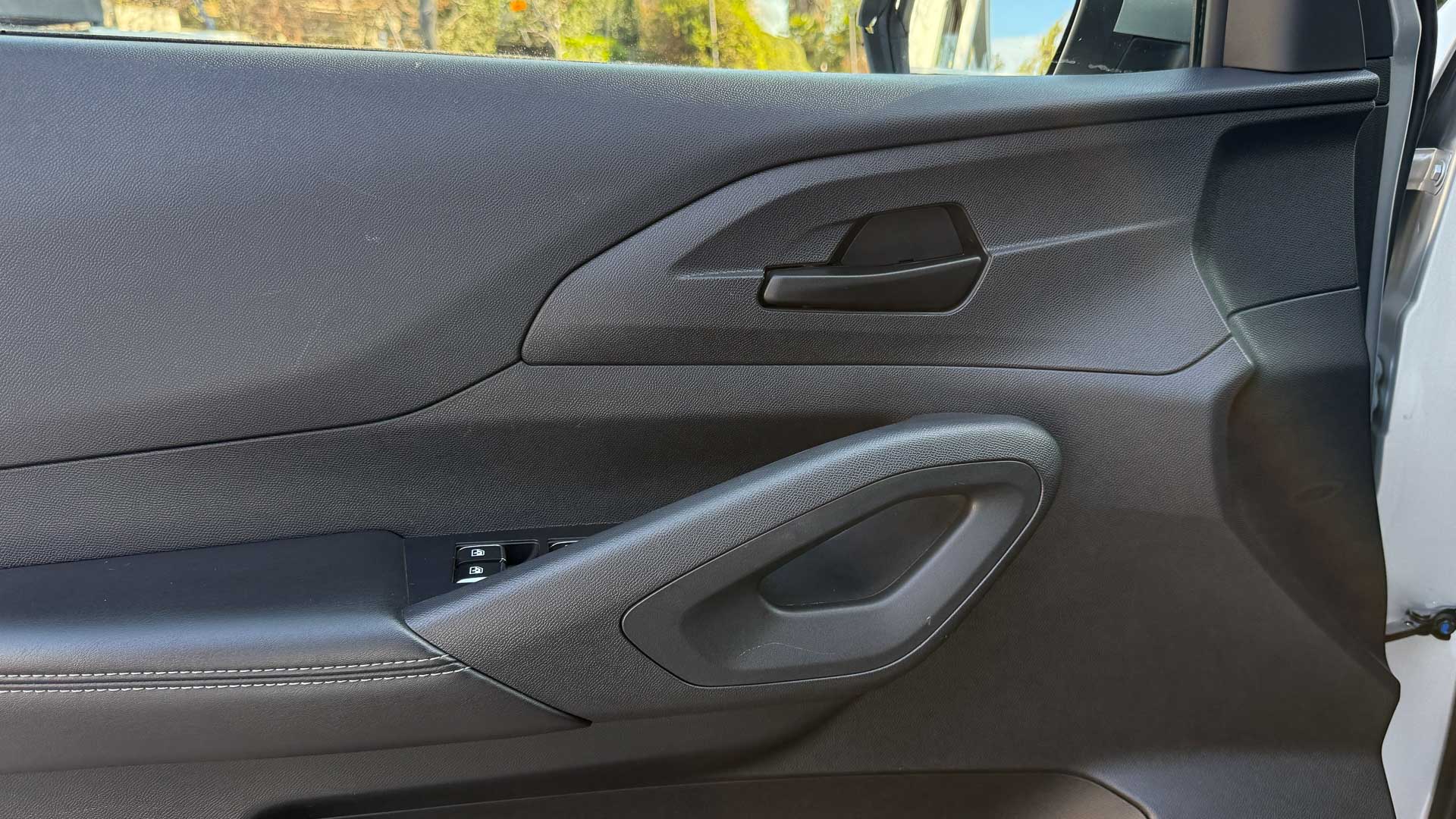 Peugeot Landtrek — foto 25 de 28