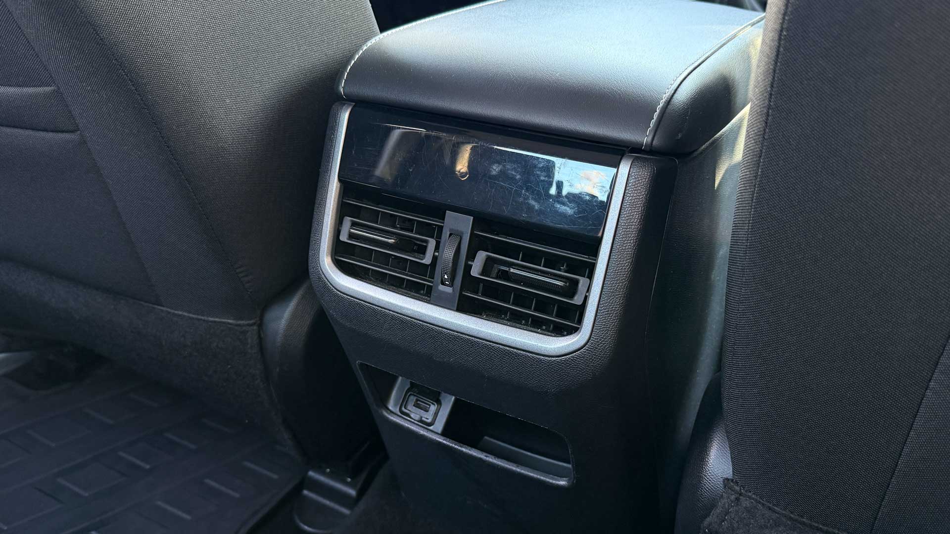 Peugeot Landtrek — foto 28 de 28