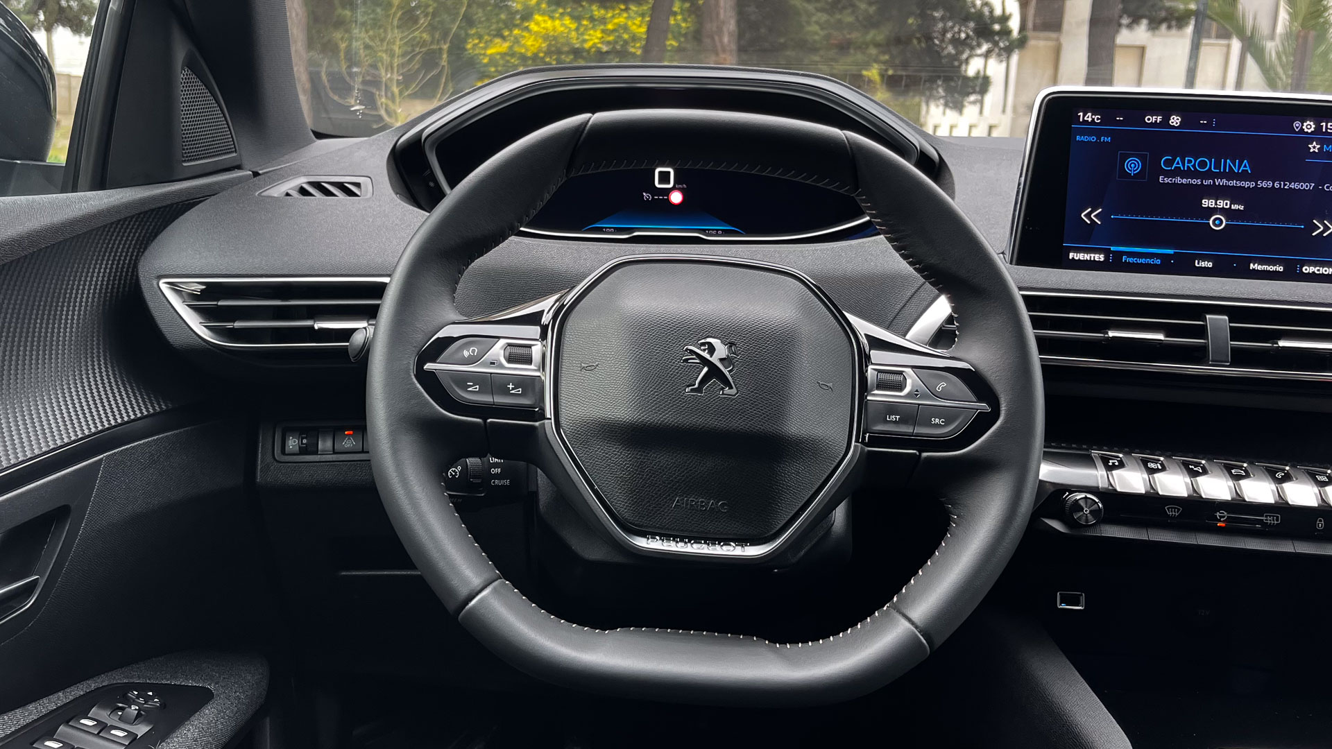 Peugeot 3008 — foto 12 de 25