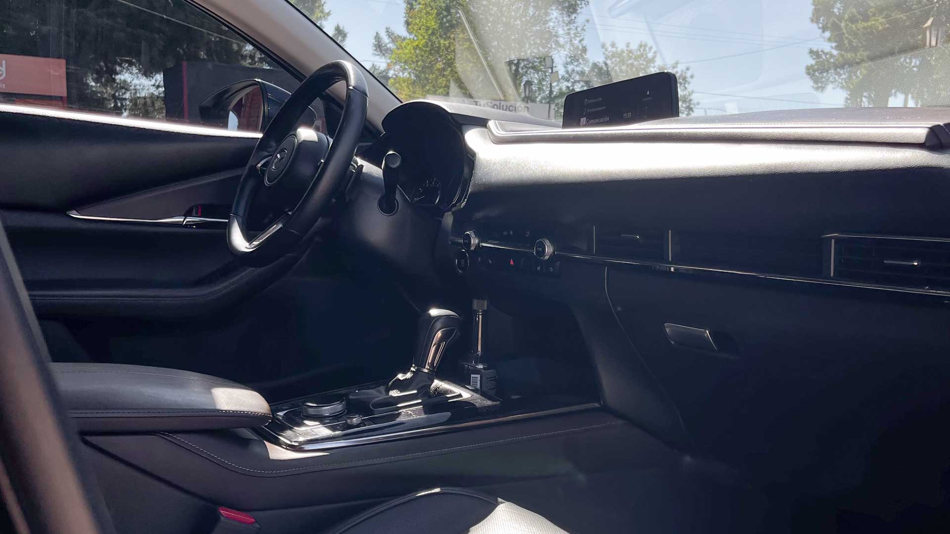 Mazda CX-30 — foto 12 de 27