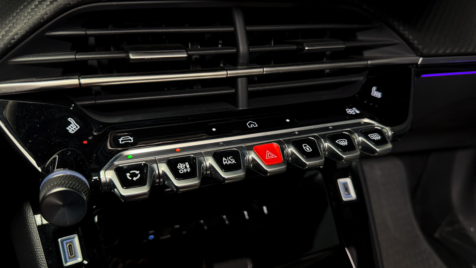 Peugeot 2008 — foto 18 de 31