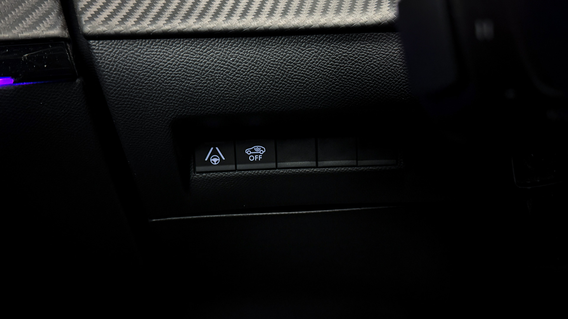 Peugeot 2008 — foto 30 de 31