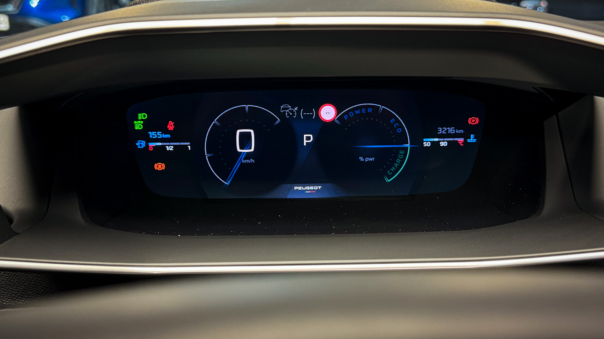 Peugeot 2008 — foto 8 de 31