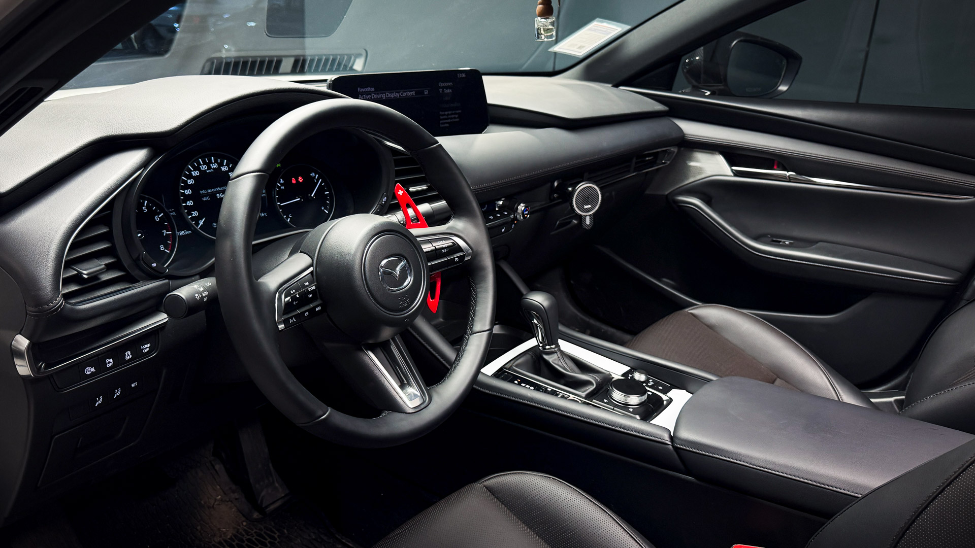 Mazda 3 Sport — foto 11 de 26