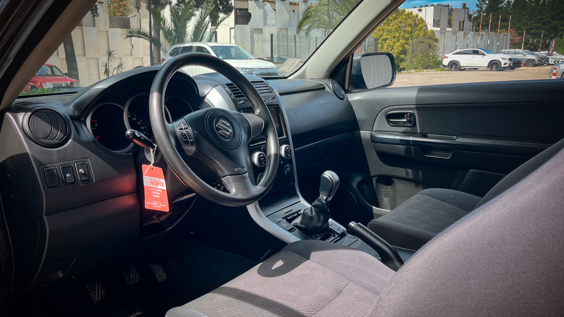 Suzuki Grand Vitara — foto 9 de 20
