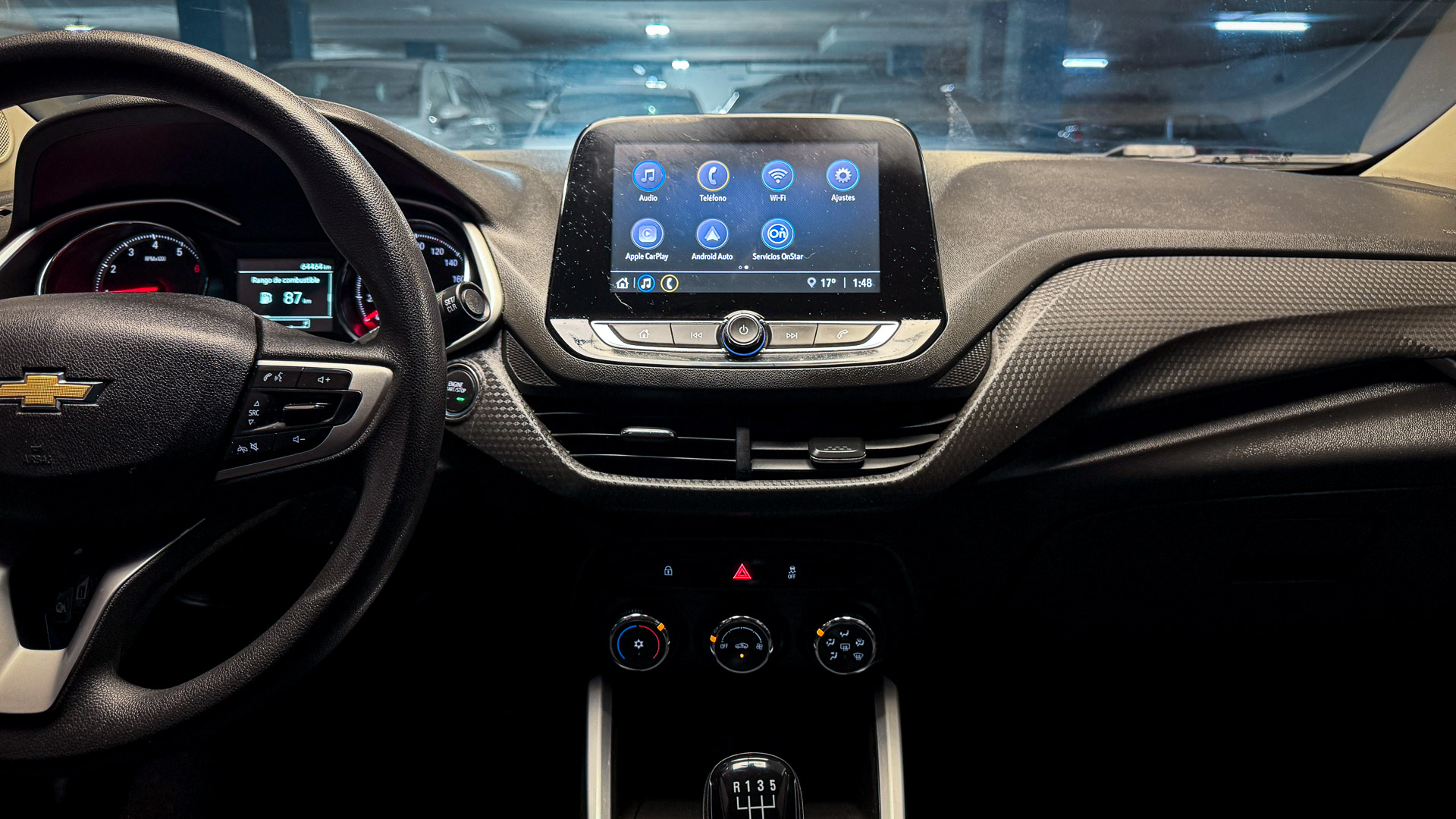 Chevrolet Onix — foto 15 de 23