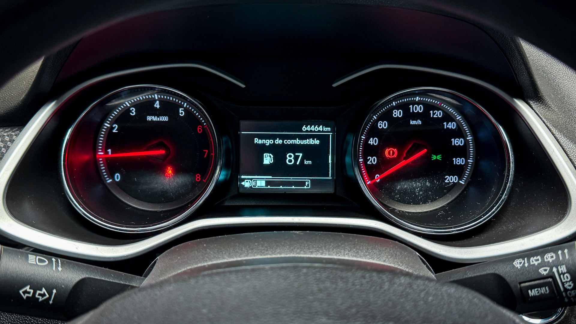 Chevrolet Onix — foto 8 de 23