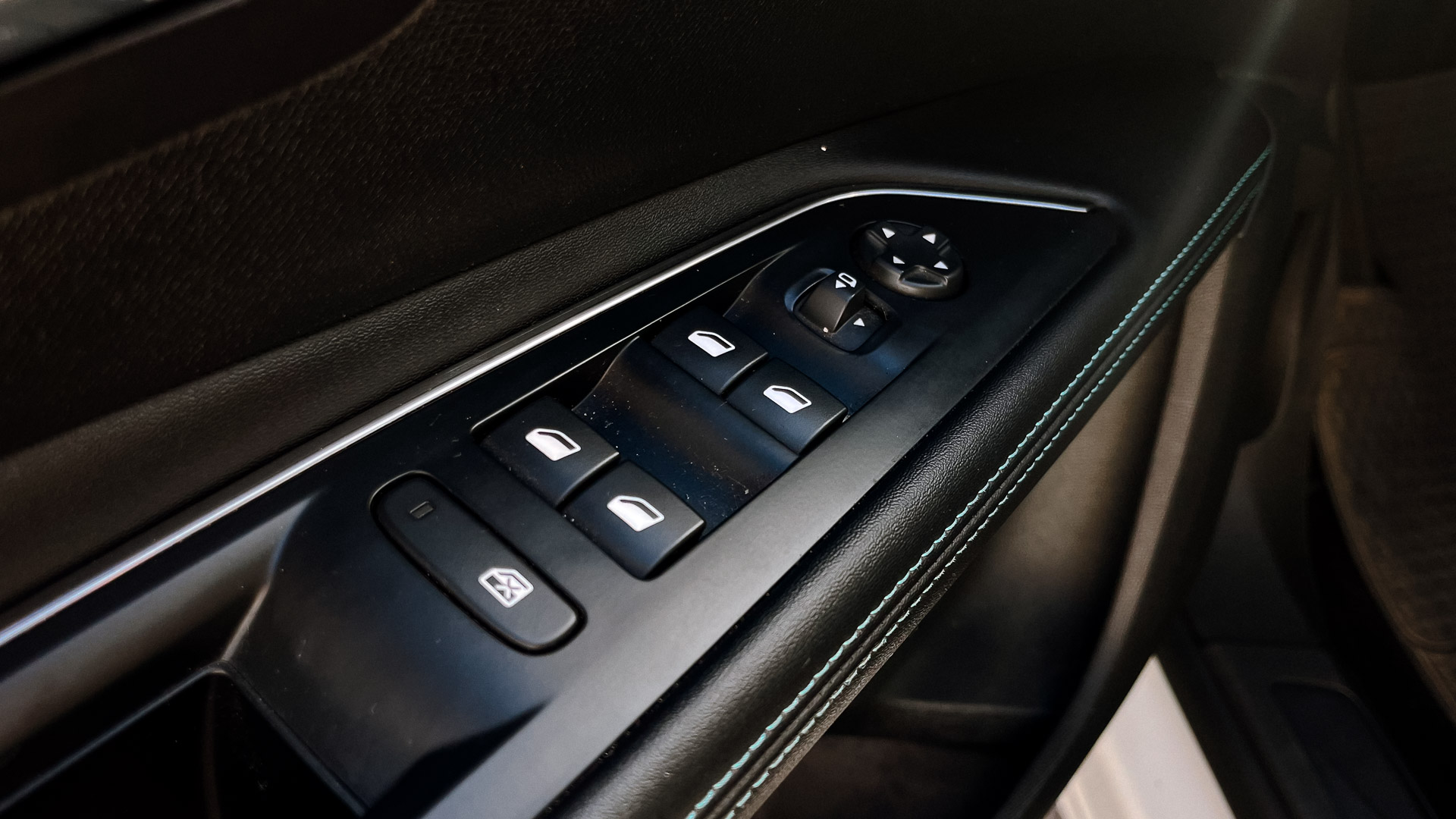 Peugeot 5008 — foto 18 de 21