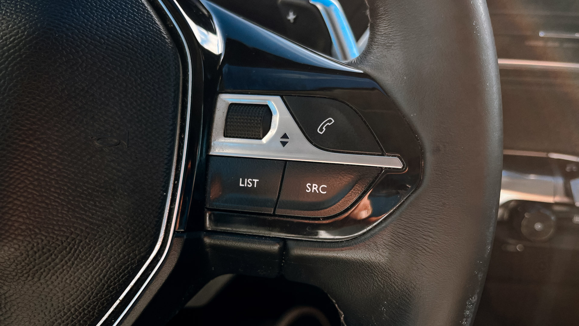 Peugeot 5008 — foto 9 de 21
